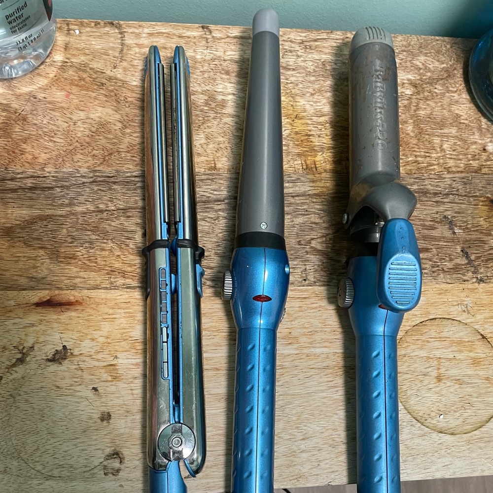 3 Babybliss Pro Titanium iron. 1”-1/2”wand 1” curler and 1” prima flat iron